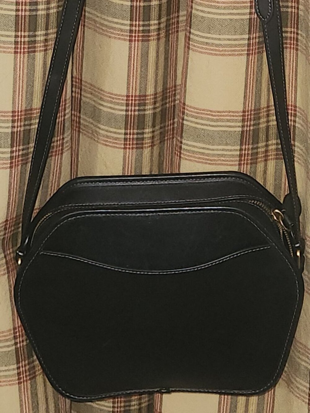 Coach Black Glove Tanned Leather Geometric Zip Crossbody Adjustable Strap